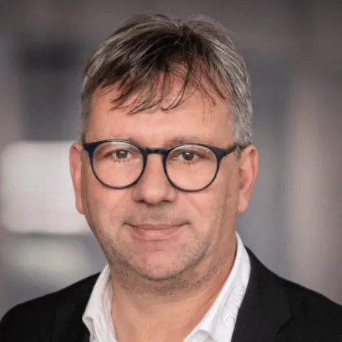 Roland Brucker