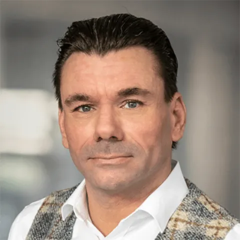Rolf Brucker
