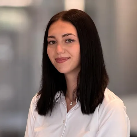 Luise Brucker (Assistentin der Geschäftsleitung) - Autohaus Brucker GmbH